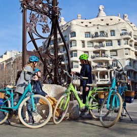 Gaudího Barcelona na elektrokole